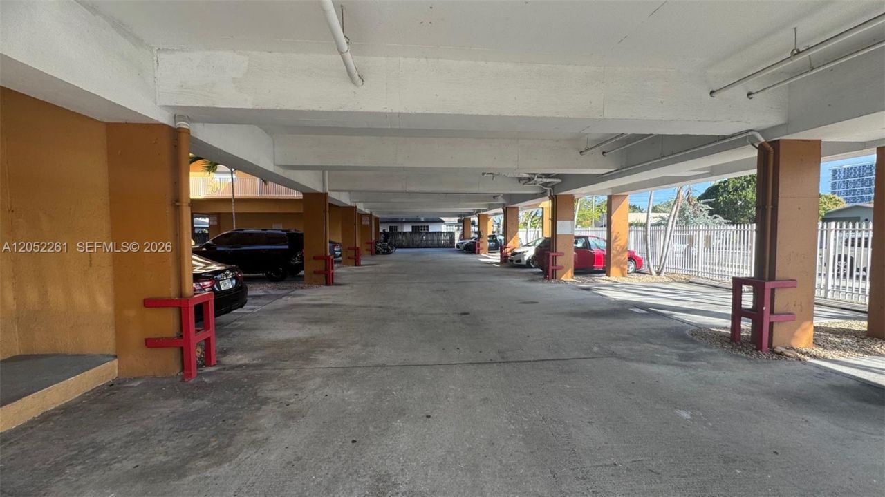 2441 SW 31st Ave , Unit 303, Miami, FL 33145 Photo