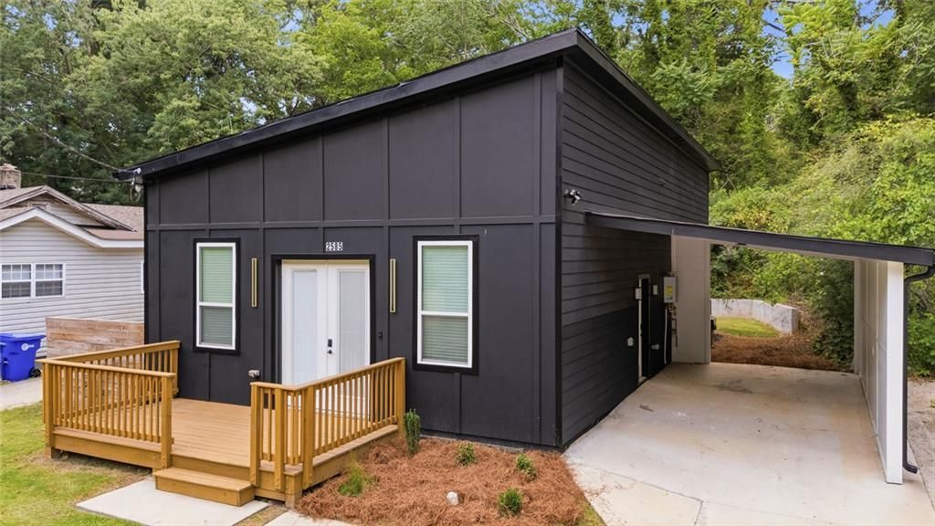 2585 Hood Avenue Nw, Atlanta, GA 30318 Main Photo
