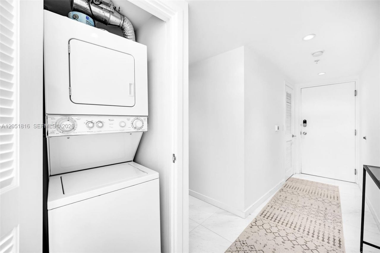 421 Meridian Ave , Unit 15, Miami Beach, FL 33139 Photo
