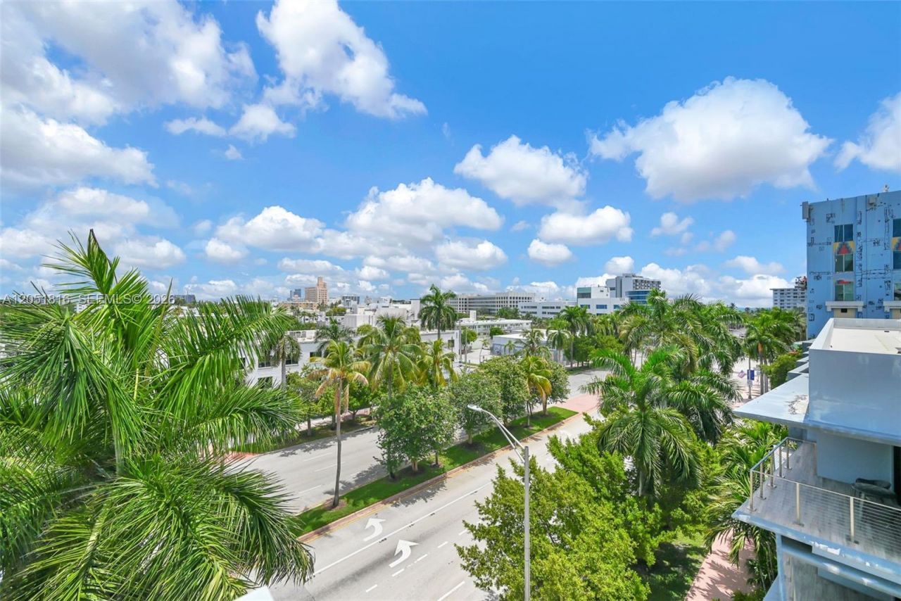 421 Meridian Ave , Unit 15, Miami Beach, FL 33139 Photo