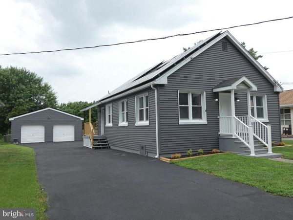 148 N DOLBOW AVENUE , PENNS GROVE, NJ 08069