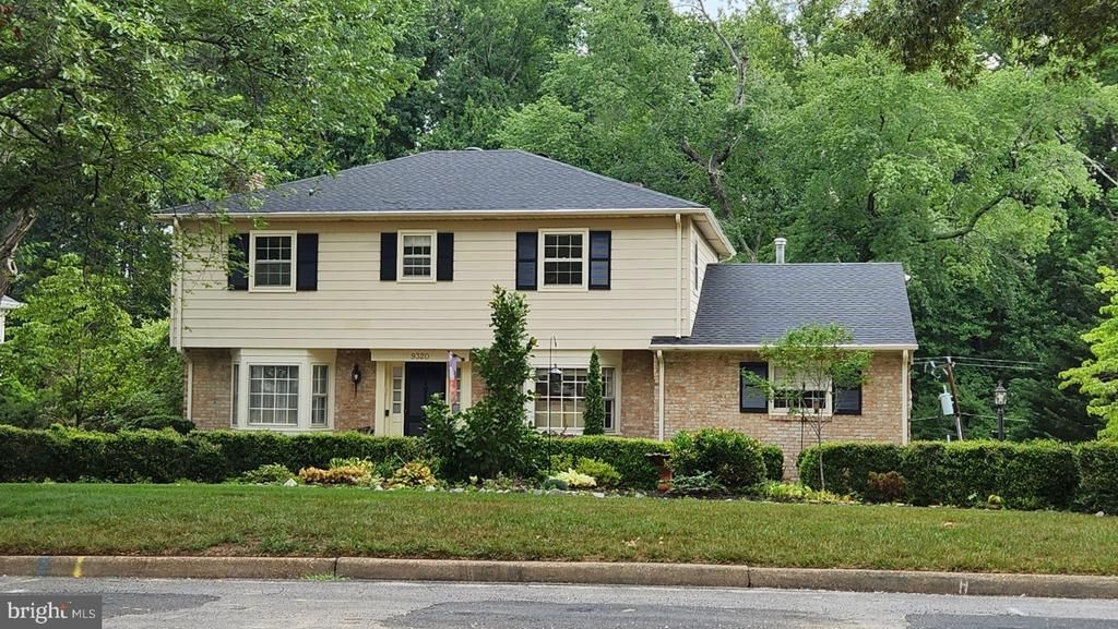 9320 LAKELAND DRIVE, HENRICO, VA 23229