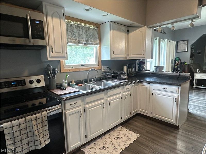 5772 Fairdale Drive, Cambridge, OH 43725 Photo 2