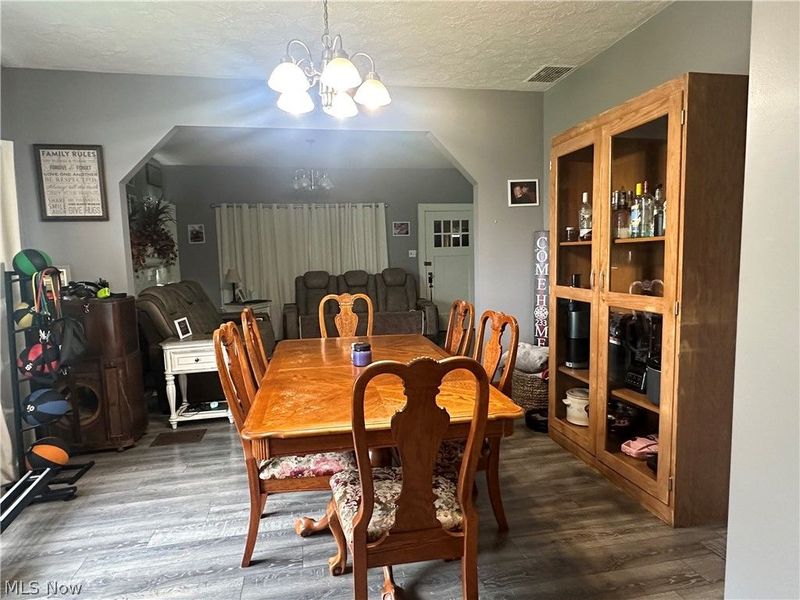 5772 Fairdale Drive, Cambridge, OH 43725 Photo 4