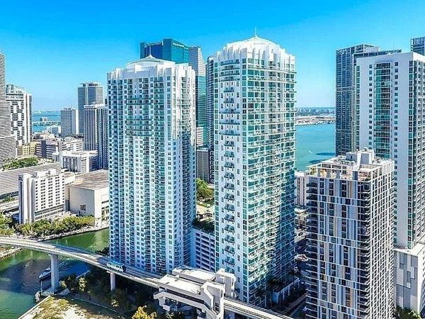 31 SE 5TH STREET , Unit 305, MIAMI, FL 33131