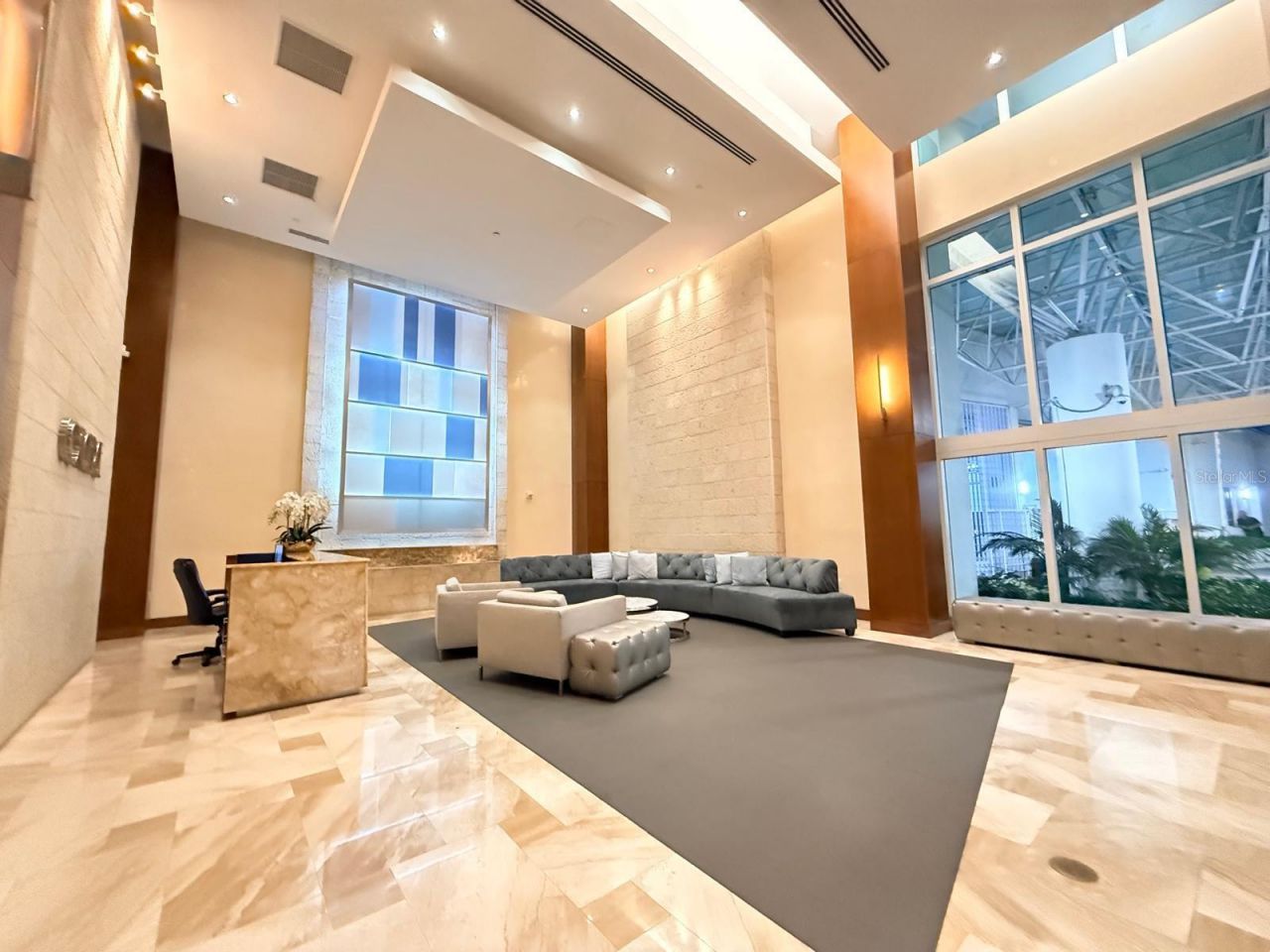 31 SE 5th Street , Unit 305, Miami, FL 33131 Photo