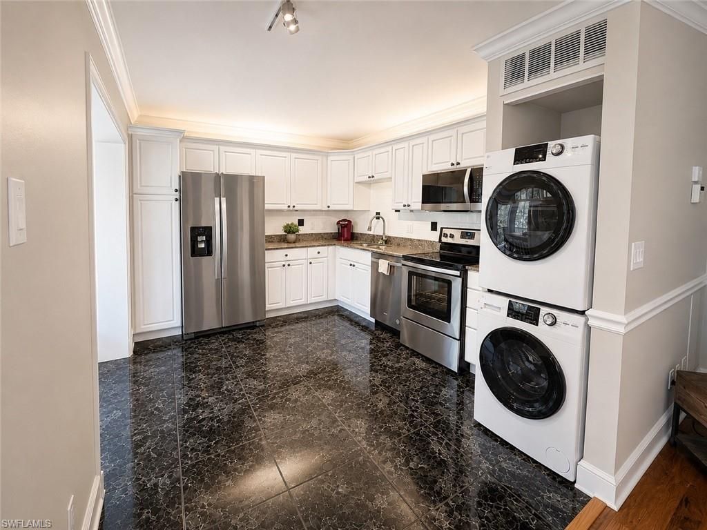 112 Bob O Link Way , Unit B, Naples, FL 34105 Photo