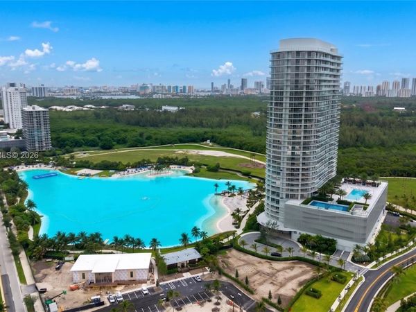 2411 Laguna Circle , Unit 1704, North Miami, FL 33181