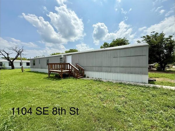 9999 SE 8th Street , Mineral Wells, TX 76067