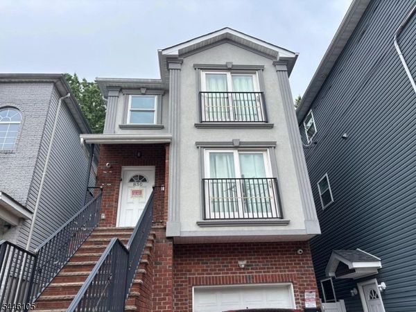 850 Rebecca Pl, Elizabeth, NJ 07201