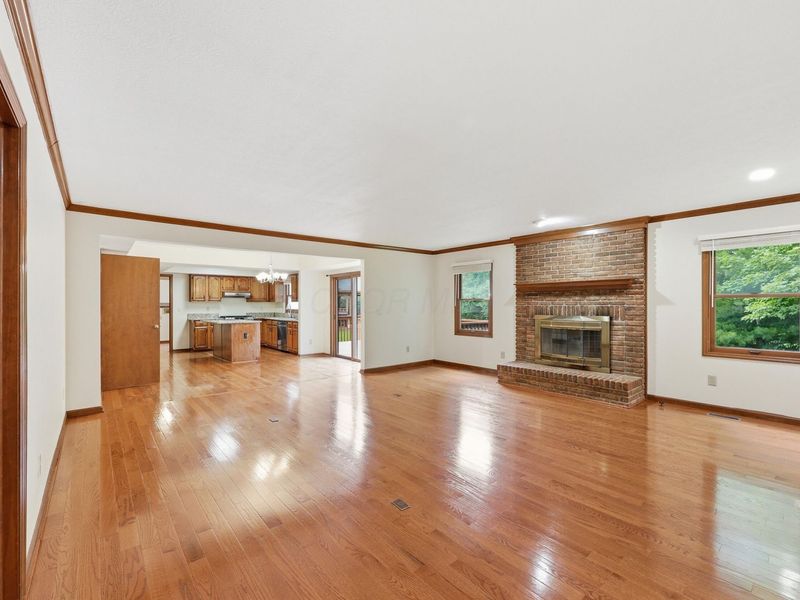 7666 Windwood Drive , Dublin, OH 43017 Photo 5