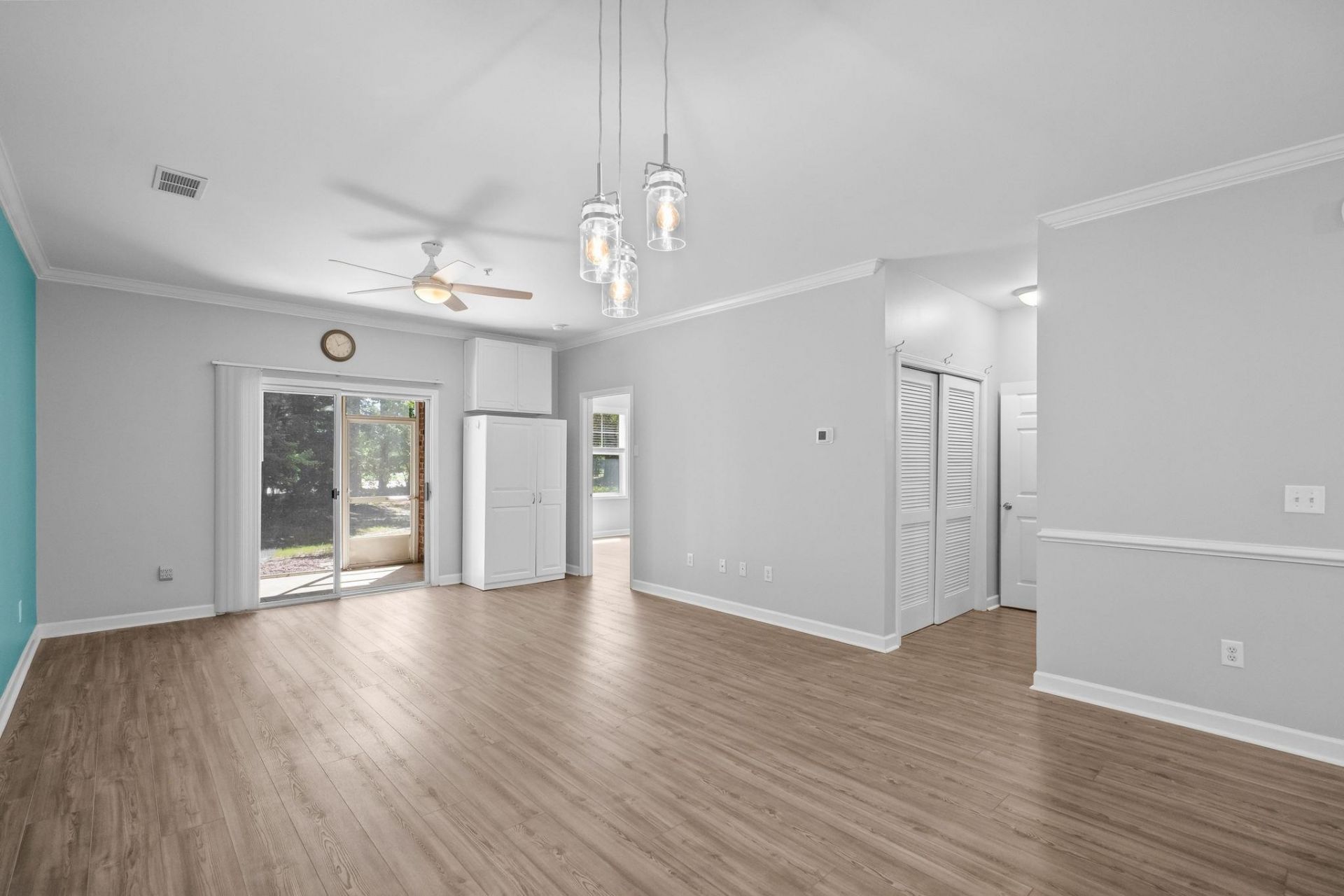 6253 Catalina Dr. Photo 16