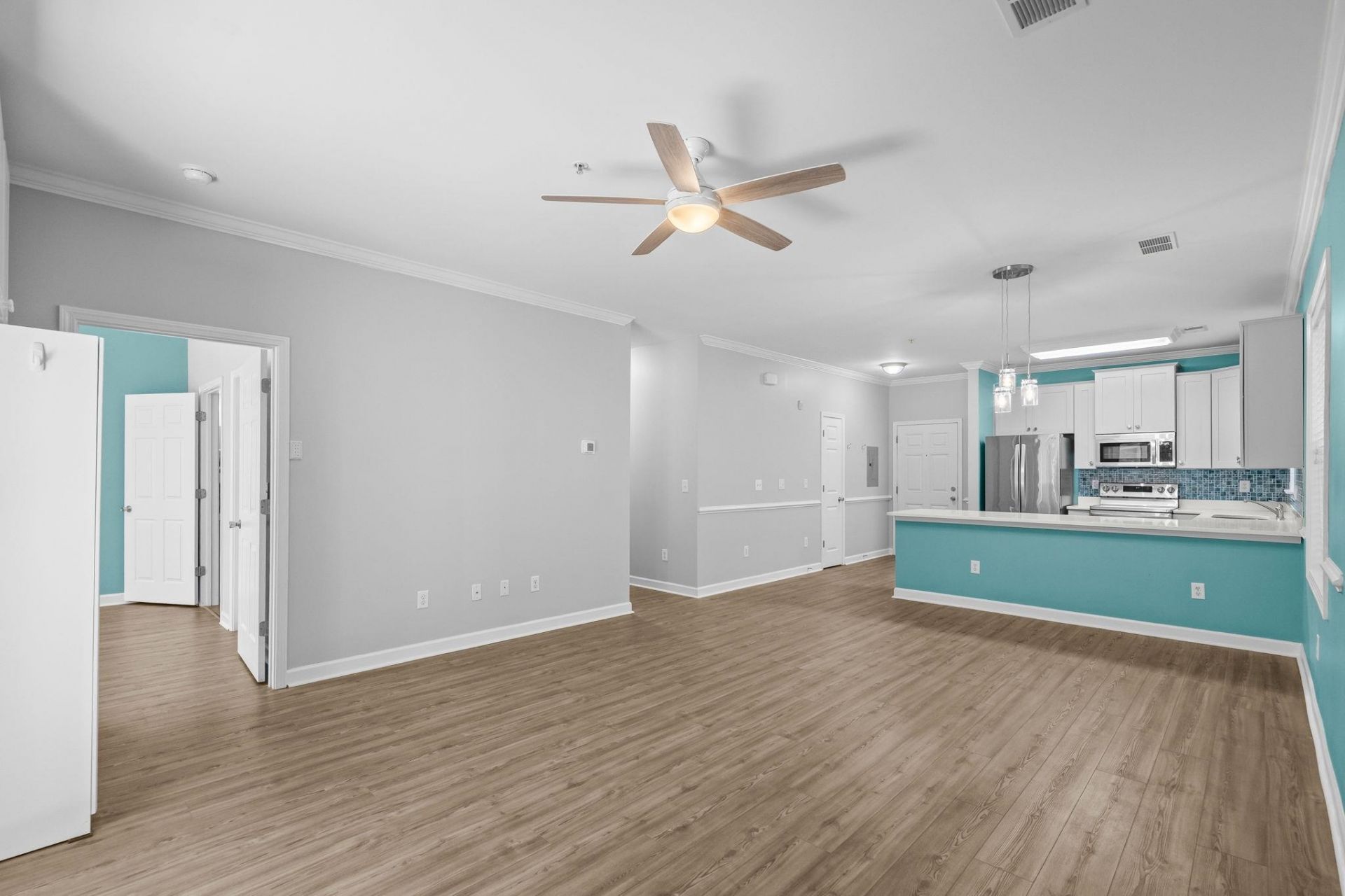6253 Catalina Dr. Photo 19