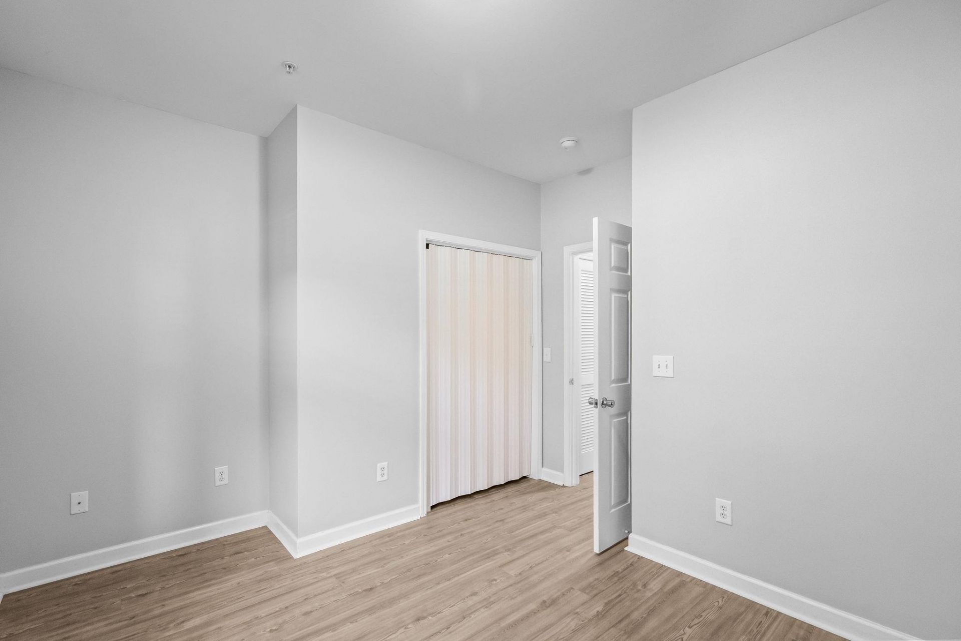 6253 Catalina Dr. Photo 25