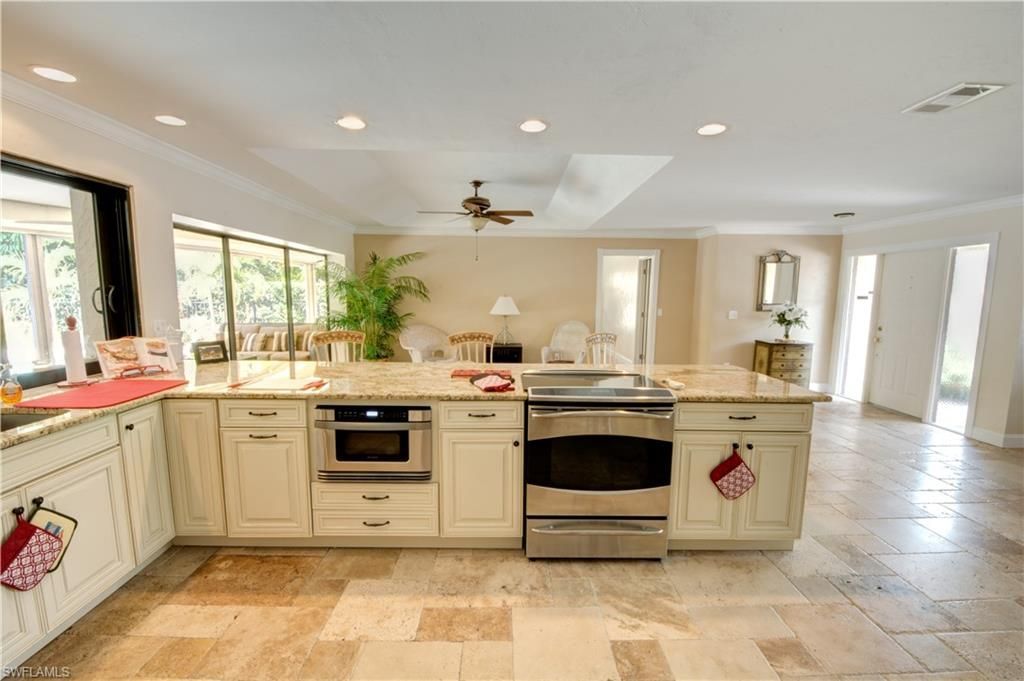 2171 Kings Lake Blvd , Naples, FL 34112 Photo