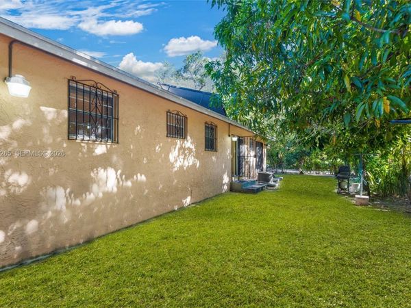 16420 NE 5th Ave , Unit 000, Miami, FL 33162