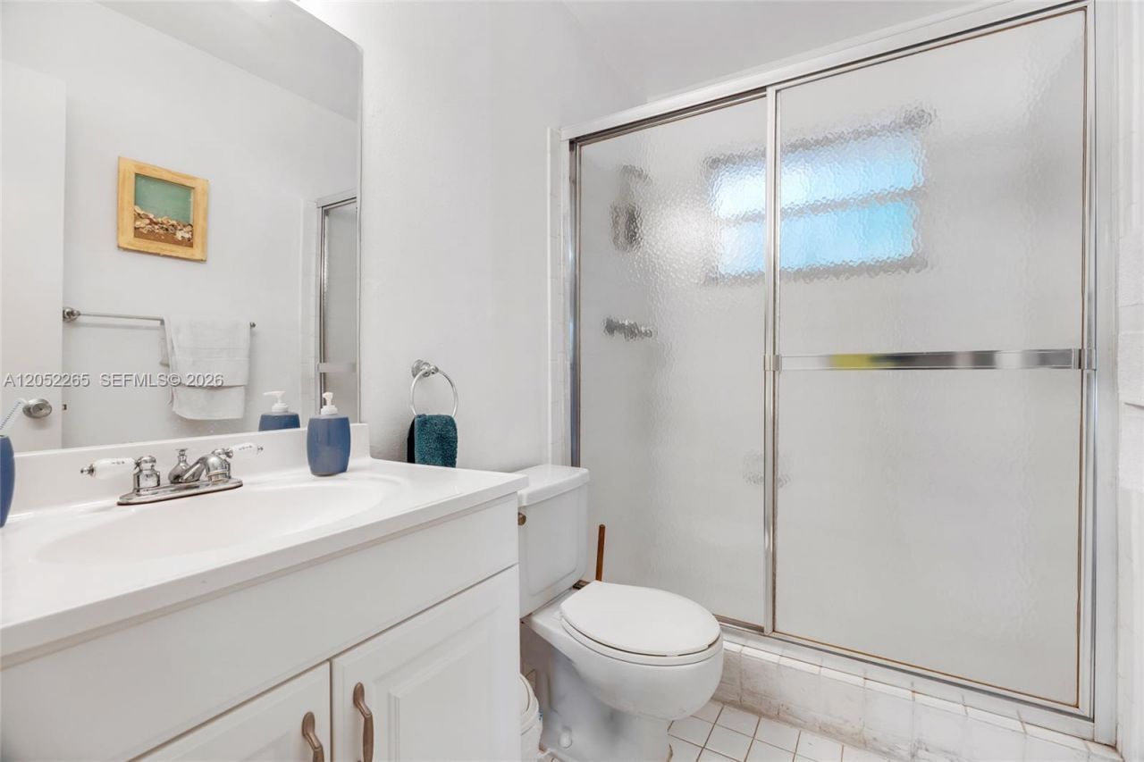 16420 NE 5th Ave , Unit 000, Miami, FL 33162 Photo