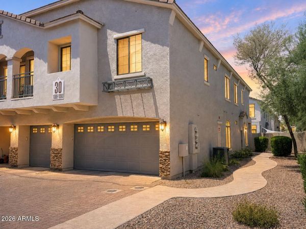 2150 E BELL Road, Unit 1090, Phoenix, AZ 85022