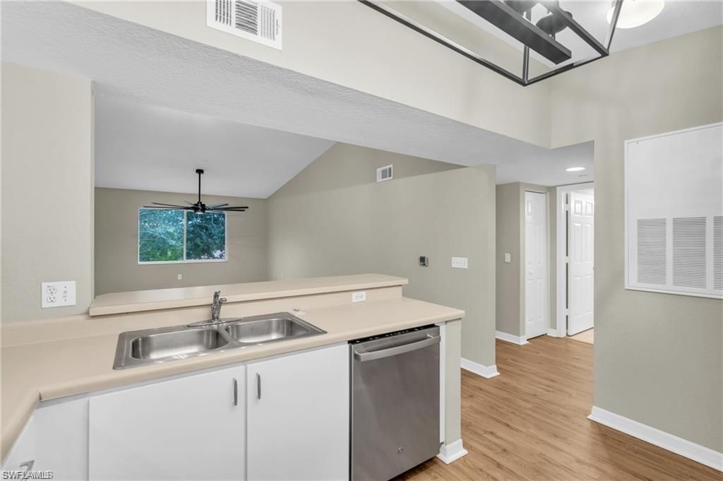 8271 Key Royal Cir, Unit 932, Naples, FL 34119 Photo