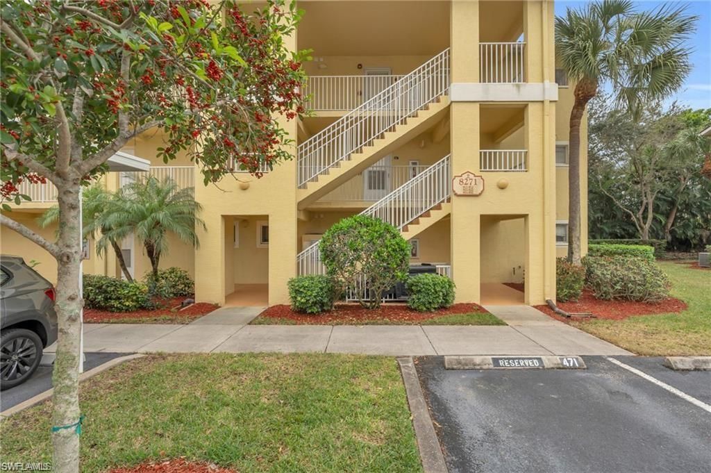 8271 Key Royal Cir, Unit 932, Naples, FL 34119 Photo