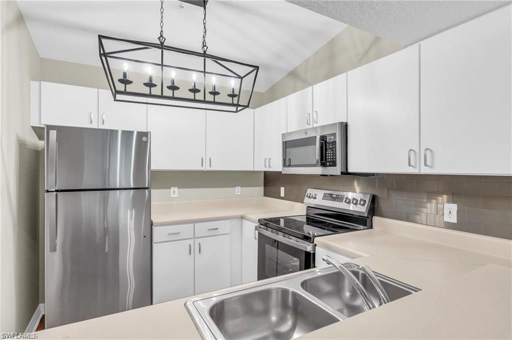 8271 Key Royal Cir, Unit 932, Naples, FL 34119 Photo