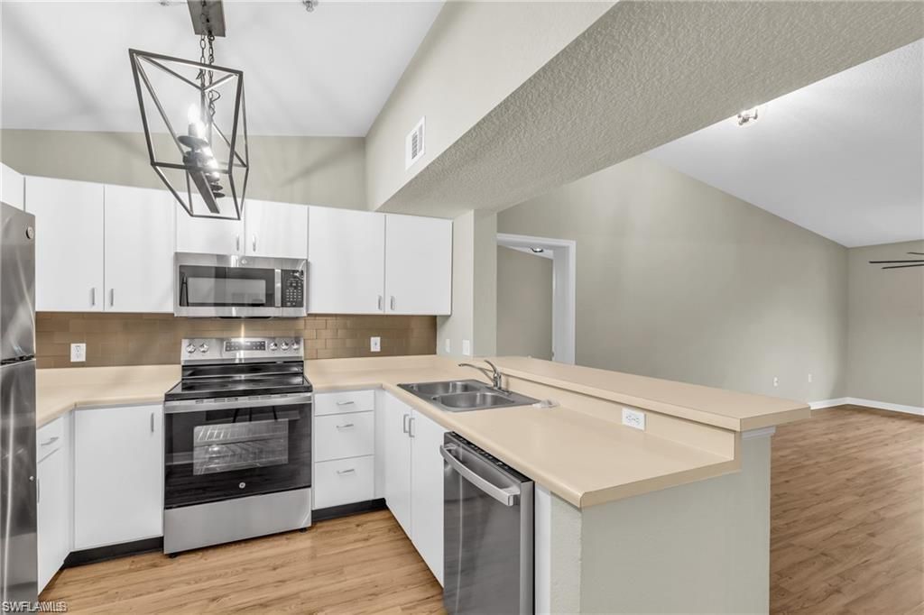 8271 Key Royal Cir, Unit 932, Naples, FL 34119 Photo