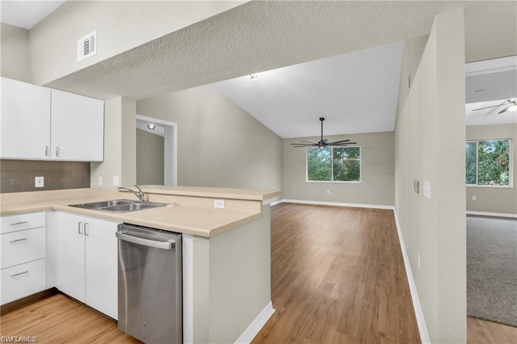 8271 Key Royal Cir, Unit 932, Naples, FL 34119 Photo