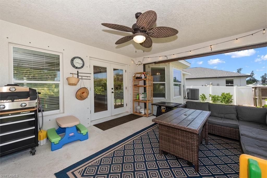 4008 NE 22nd Pl, Cape Coral, FL 33909 Photo