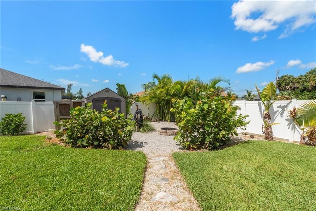 4008 NE 22nd Pl, Cape Coral, FL 33909 Photo