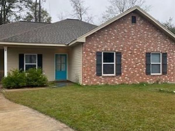 929 JOANS Street , Mandeville, LA 70448