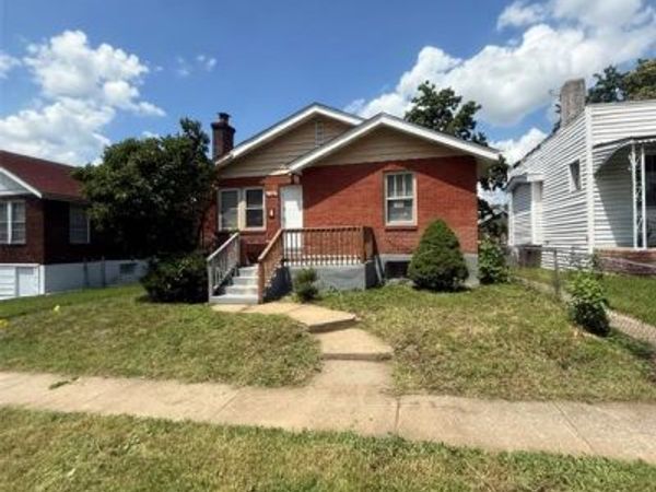 1215 Gruner Place, Pagedale, MO 63133