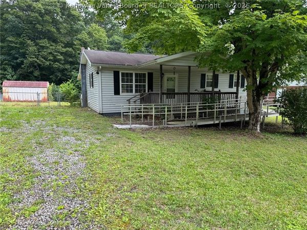 47 Kelly Lane, Fayetteville, WV 25840