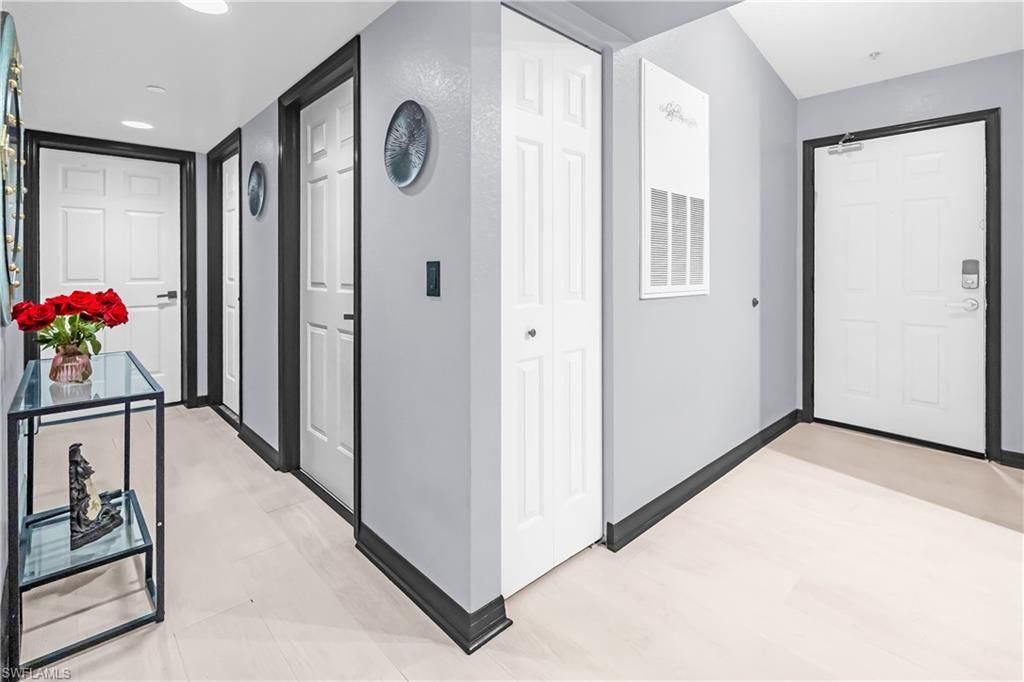 8274 Key Royal Cir, Unit 1033, Naples, FL 34119 Photo
