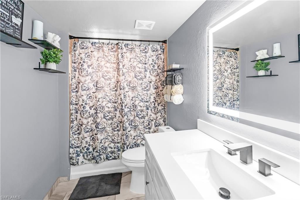 8274 Key Royal Cir, Unit 1033, Naples, FL 34119 Photo
