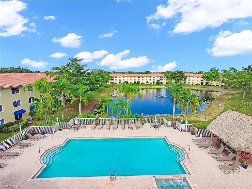 8274 Key Royal Cir, Unit 1033, Naples, FL 34119 Photo