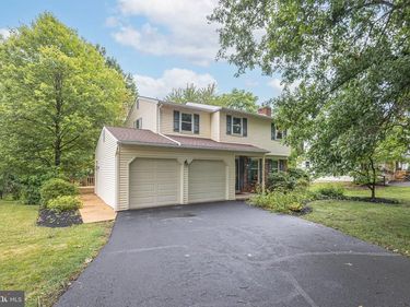 327 THISTLE LANE , PERKASIE, PA 18944