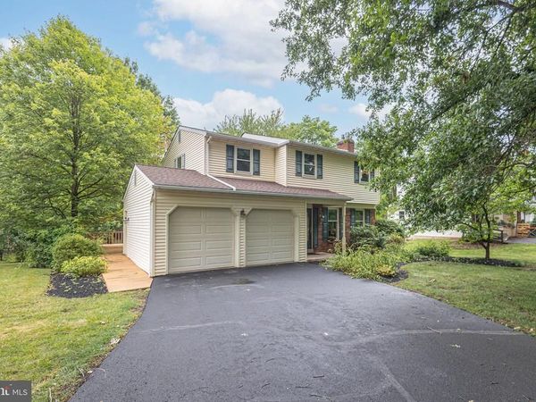 327 THISTLE LANE , PERKASIE, PA 18944