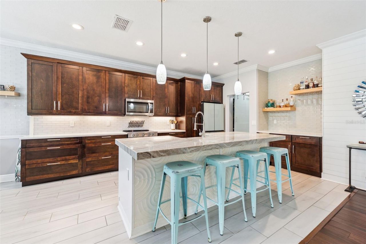 112 Slipper Key Road, Apollo Beach, FL 33572 Photo