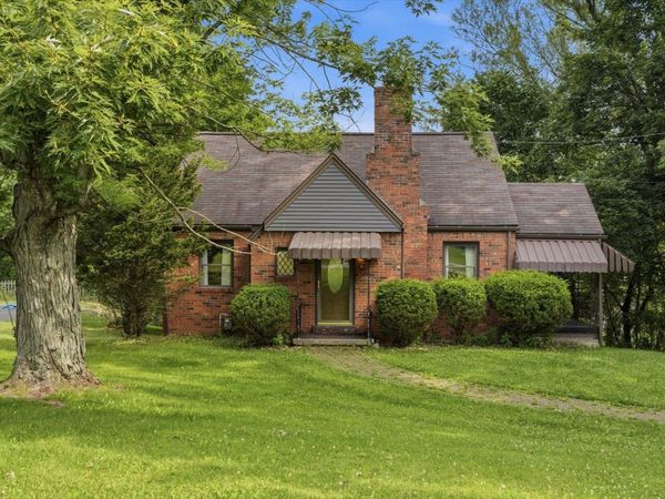 408 Vineyard Drive, Gibsonia, PA 15044