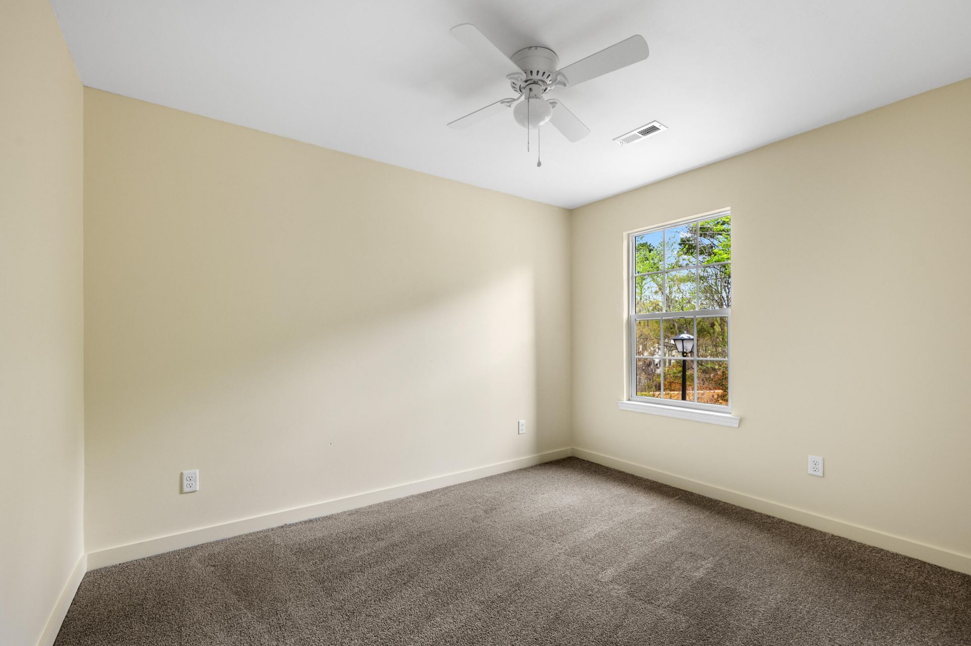 7955 Timbercreek Lane Photo 16