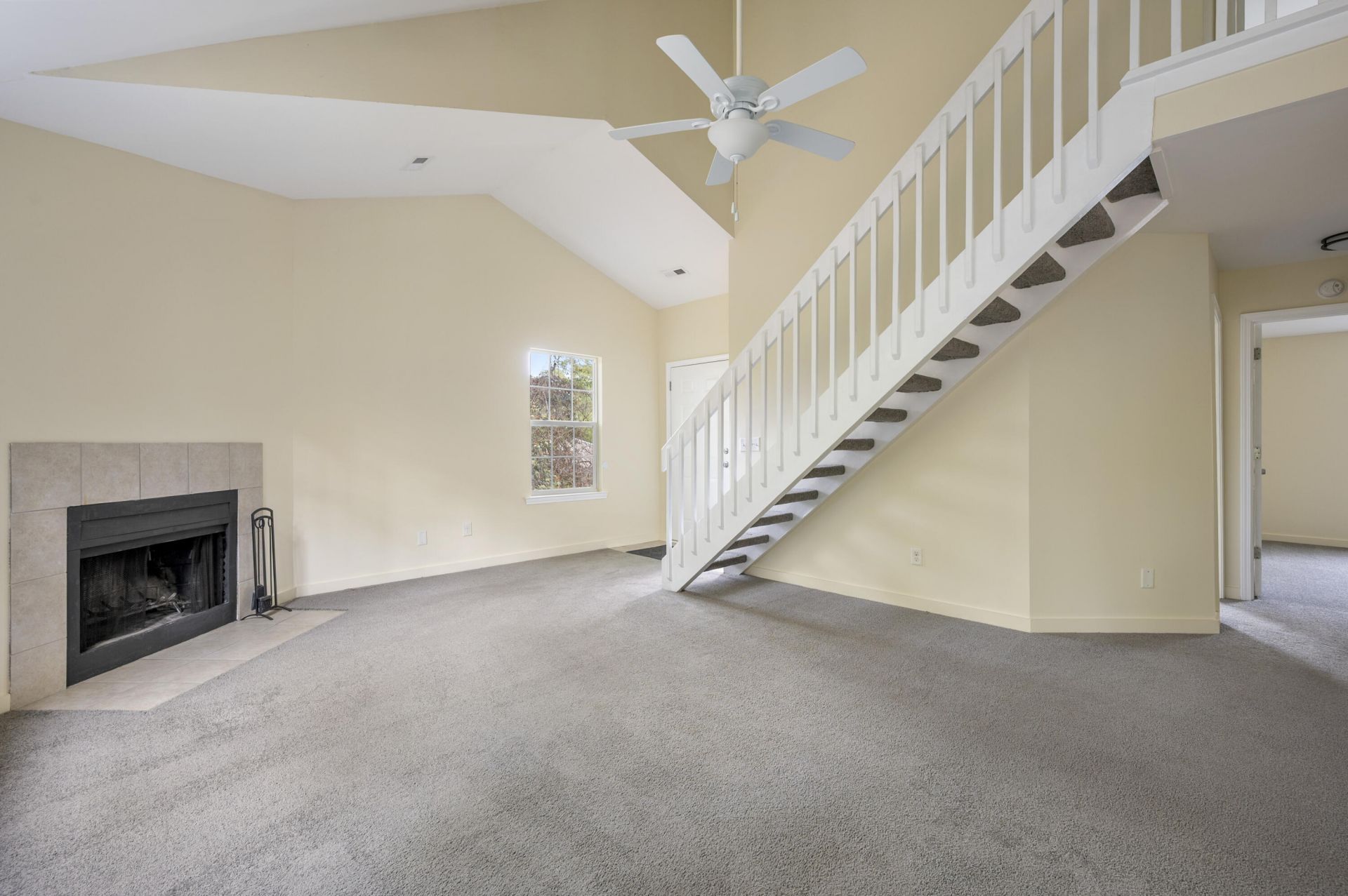 7955 Timbercreek Lane Photo 4