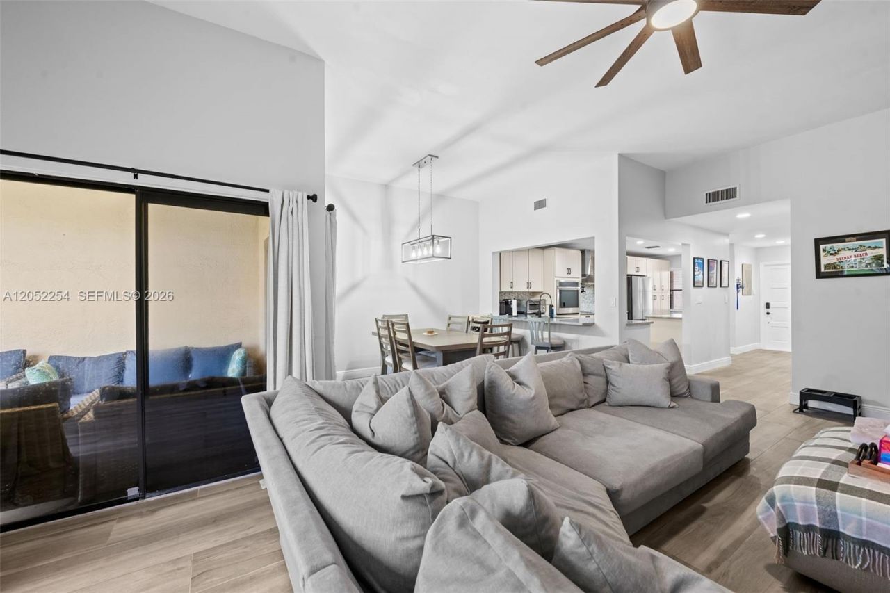 5285 Monterey Circle, Unit I-(60), Delray Beach, FL 33484 Photo