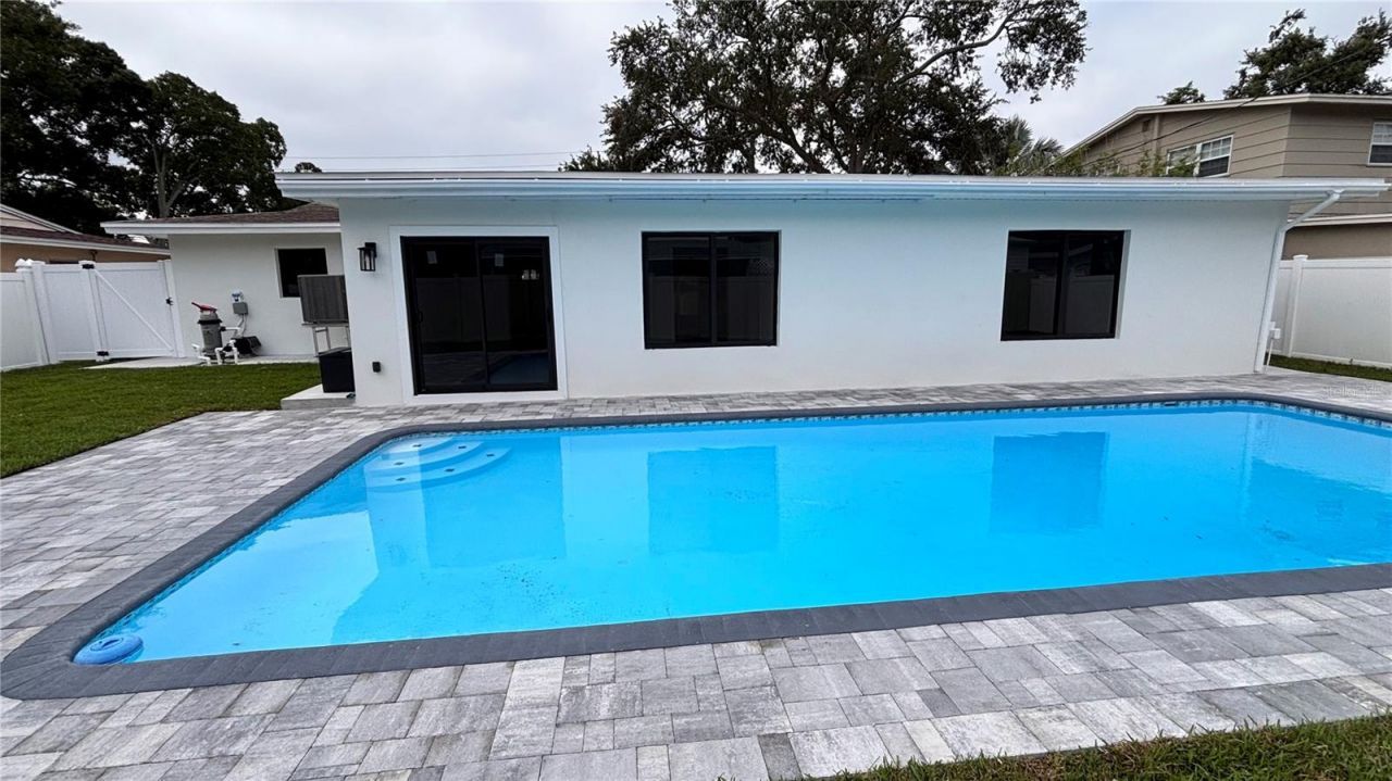 1397 83rd Avenue N, Saint Petersburg, FL 33702 Photo