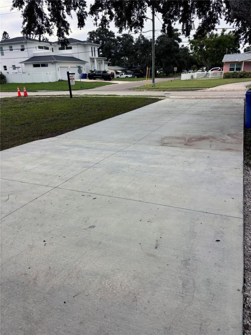 1397 83rd Avenue N, Saint Petersburg, FL 33702 Photo