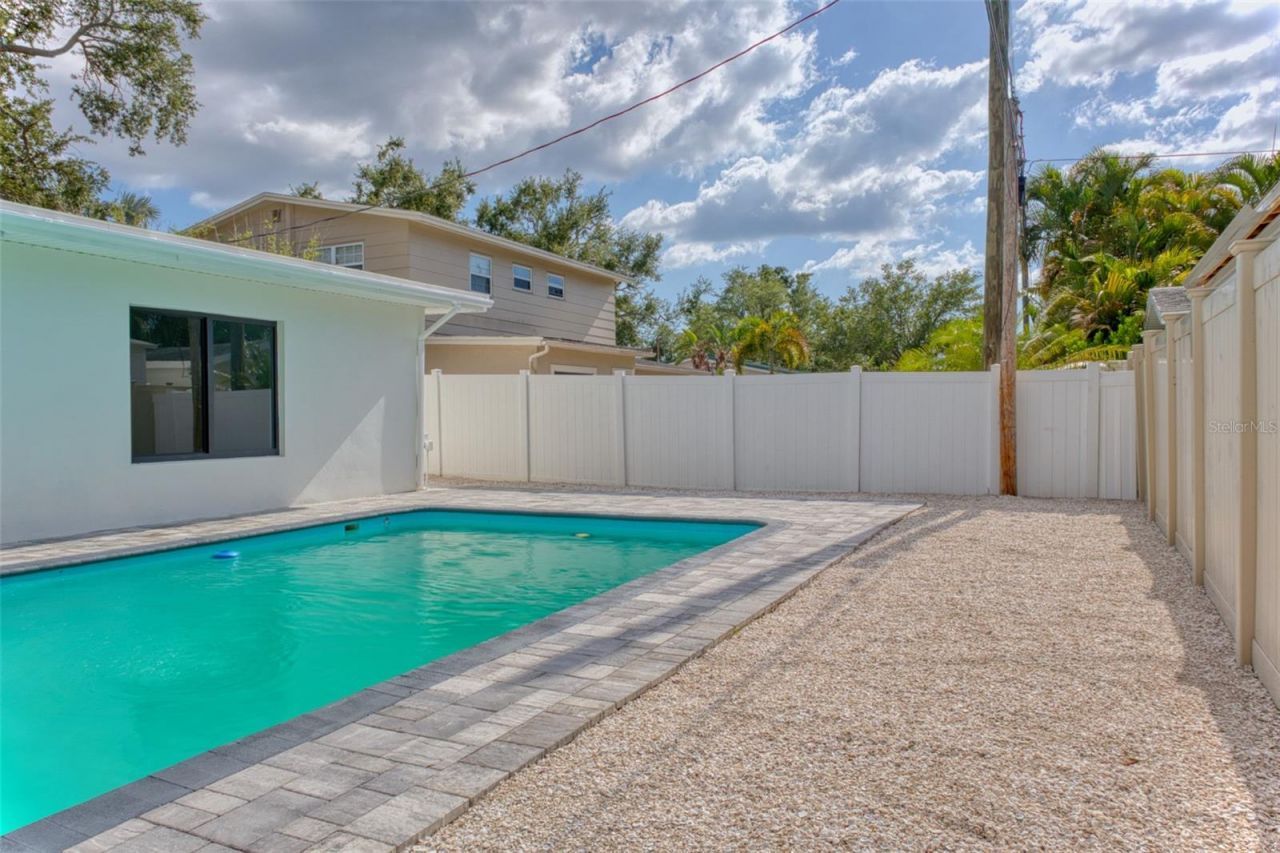 1397 83rd Avenue N, Saint Petersburg, FL 33702 Photo