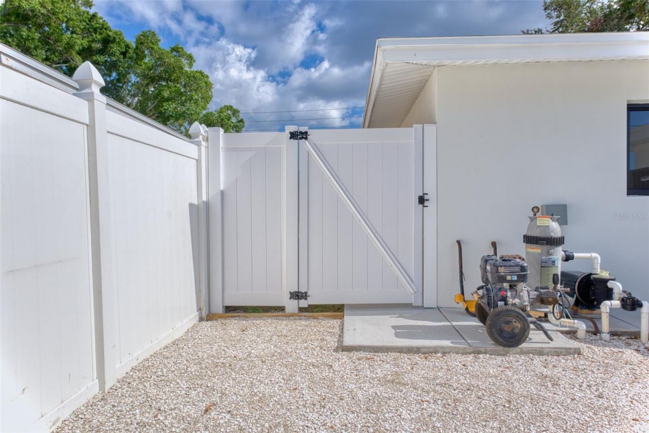 1397 83rd Avenue N, Saint Petersburg, FL 33702 Photo