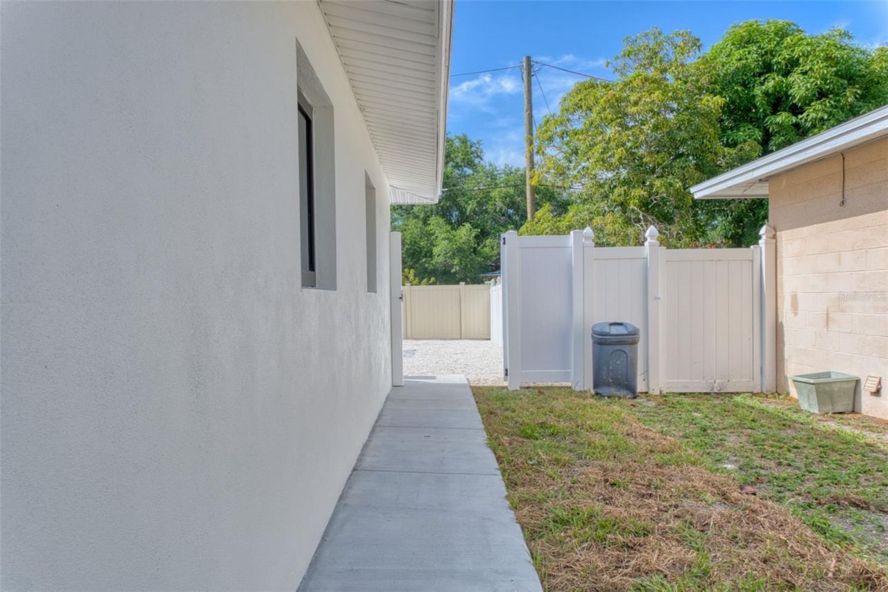 1397 83rd Avenue N, Saint Petersburg, FL 33702 Photo