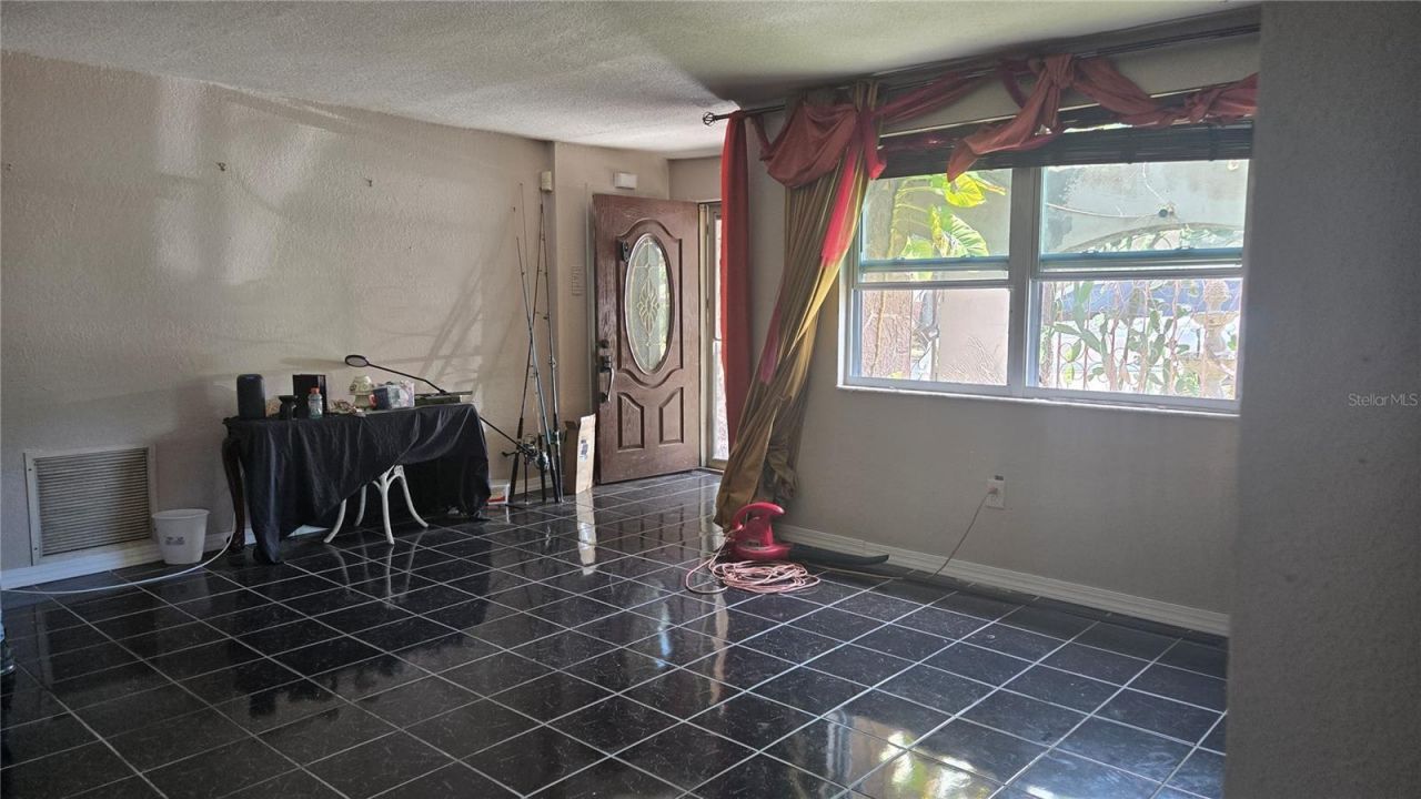 5375 Carolona Way S, Saint Petersburg, FL 33712 Photo