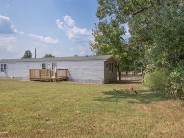 813 Travis Road, Kuttawa, KY 42055