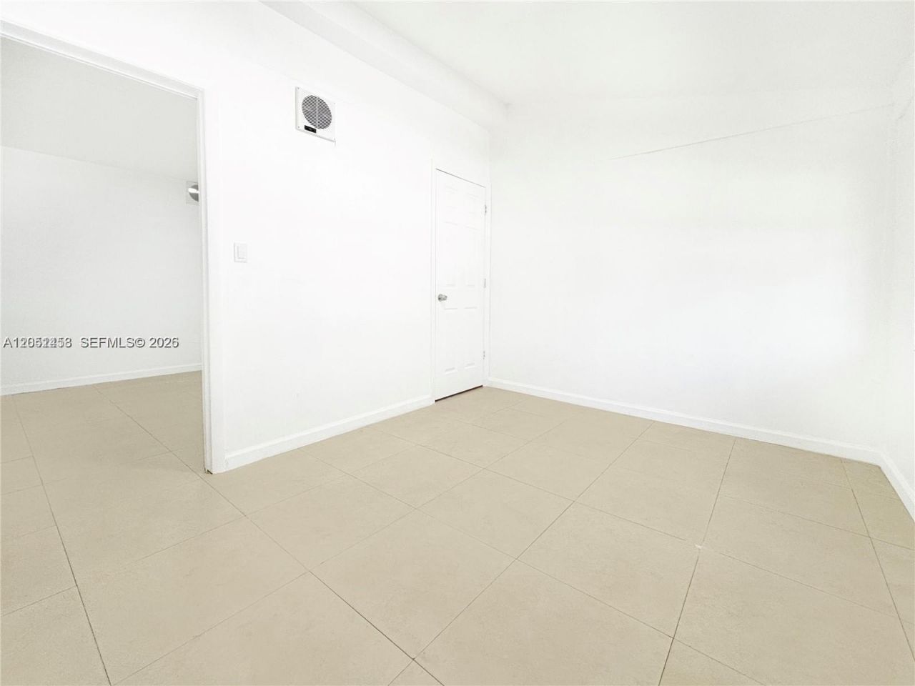 2731 NW 100th St , Unit B, Miami, FL 33147 Photo